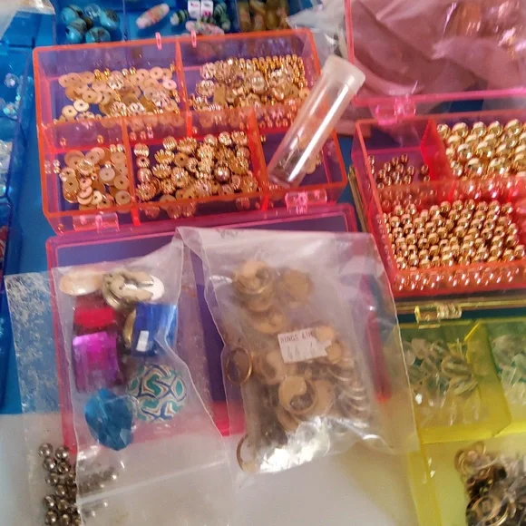 Large Mixed Jewerly Making Lot. - Picture 3 of 8